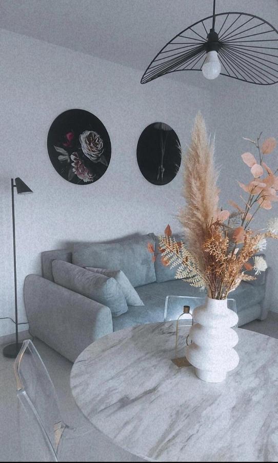 New Apartman P & B Apartment โตรกีร์ ภายนอก รูปภาพ