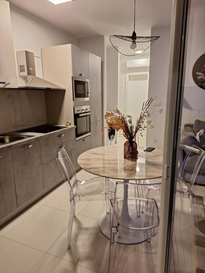 New Apartman P & B Apartment โตรกีร์ ภายนอก รูปภาพ